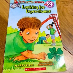 Looking for leprechauns level 2 book